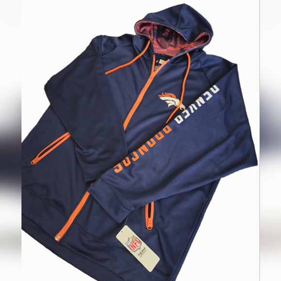 Broncos NFL Hoodie & Shorts - Picture 3 of 3